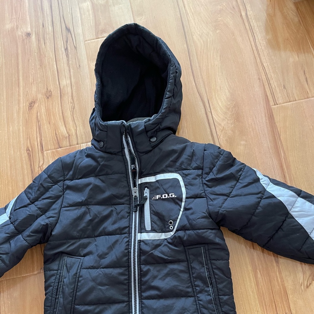 Coat - Picture 2 of 6